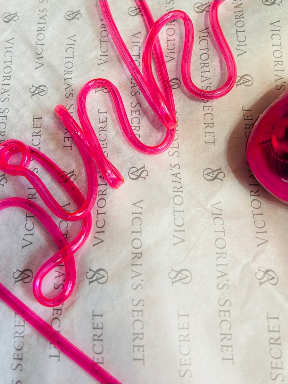 VS PINK STRAW & PUPPY - Picture 5 of 7